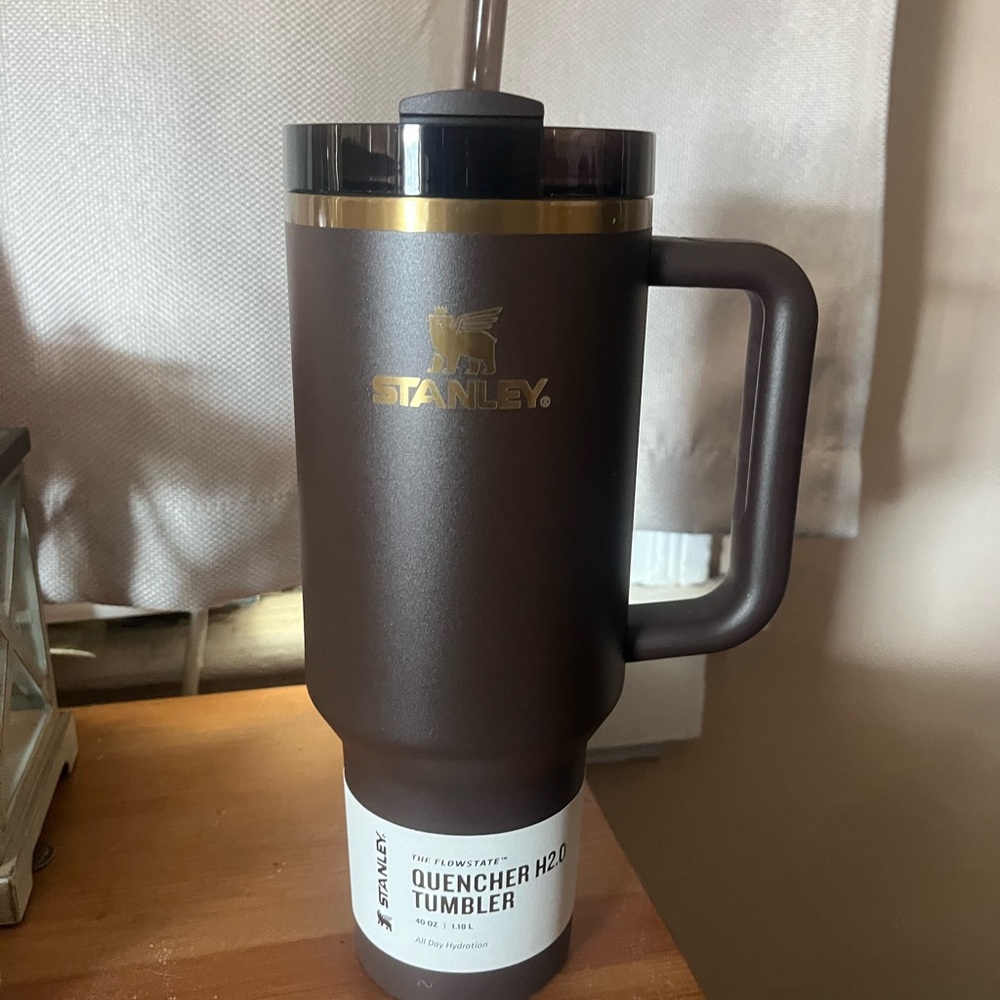 Stanley Brown Quencher H2.0 Tumbler